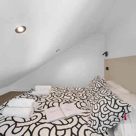 Stunning In With Kitchen 度假居