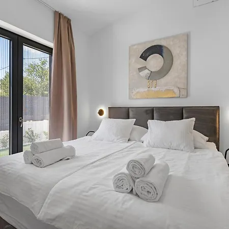 Сasa de vacaciones Stunning In With Kitchen