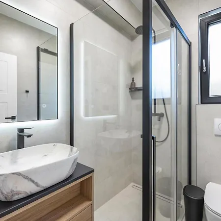 Stunning In With Kitchen Сasa de vacaciones Šibenik