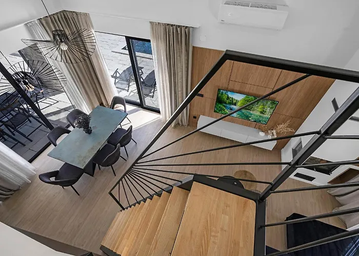 Stunning In With Kitchen Feriehus *